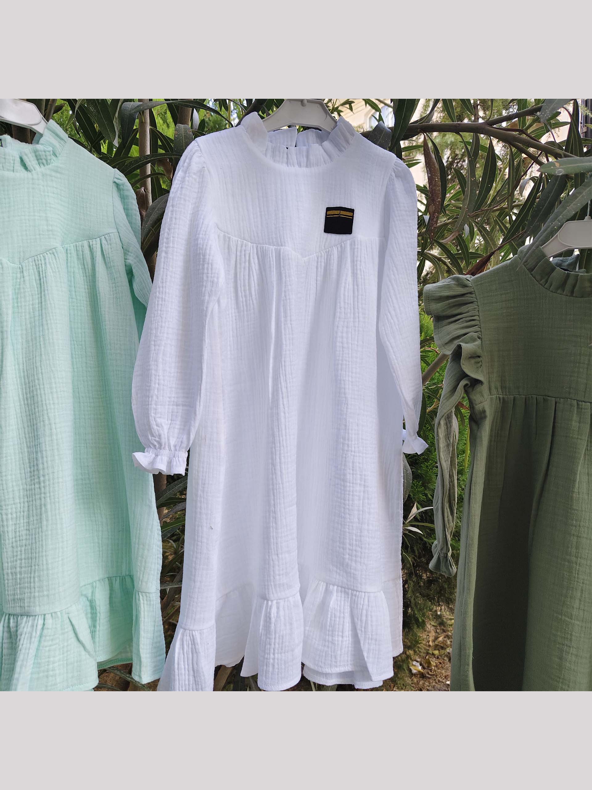 Beyaz Müslin Düz ve V Roba Elbise Modelleri - Görsel 2